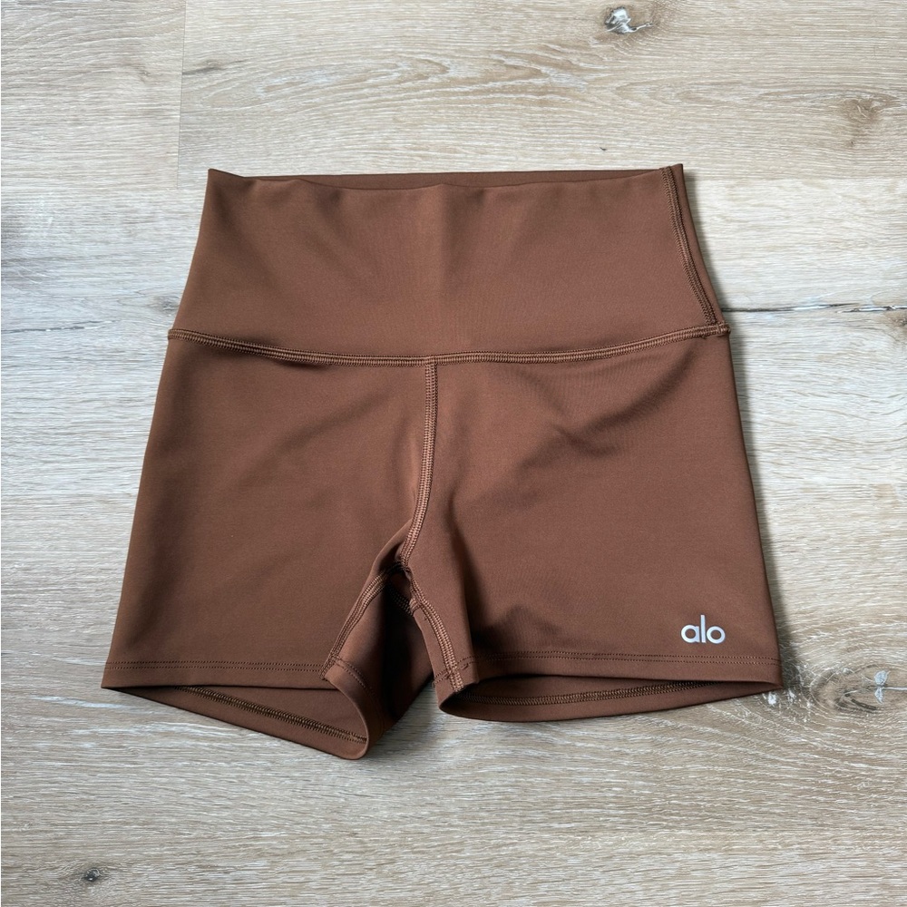 ALO Yoga / High-Waist Airlift Short / S